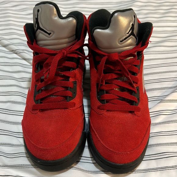 Jordan Other - Jordan 5 Retro Raging Bull Athletic Sneakers
Size: 7
